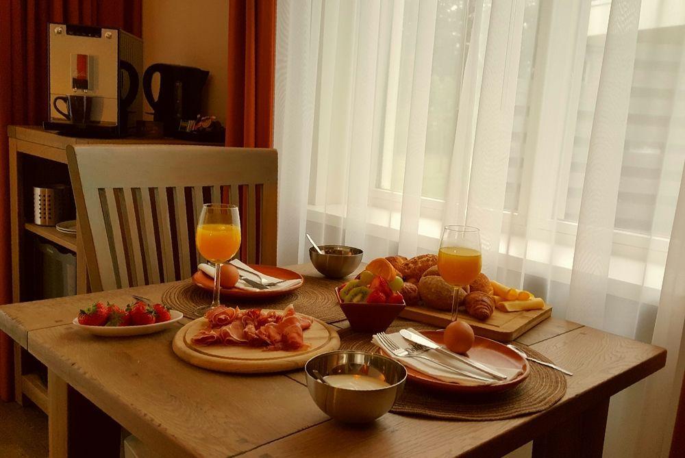 Hotel Dolores Ameland Нес Екстериор снимка